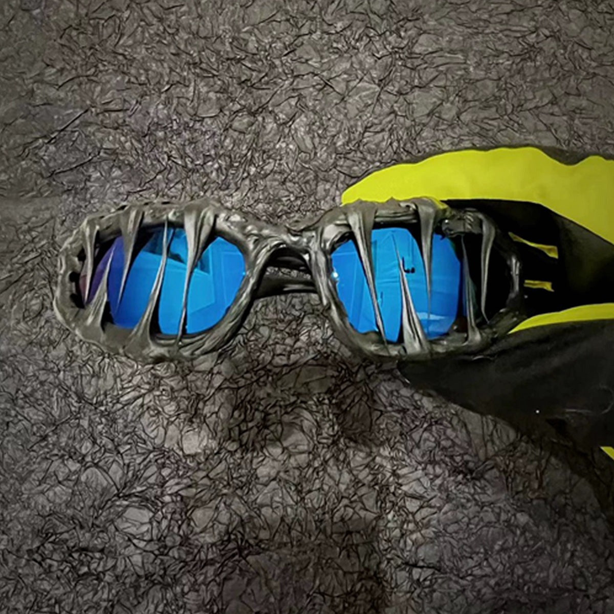 Asymmetrical Resin Sunglasses | Premium Halloween Statement Eyewear